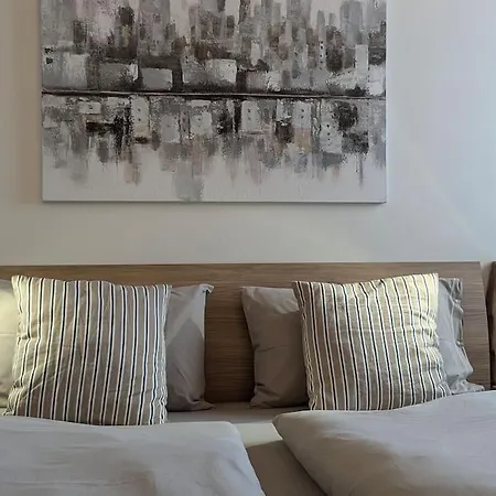 Bed & Breakfast Domus Mea - Breakfast Included!